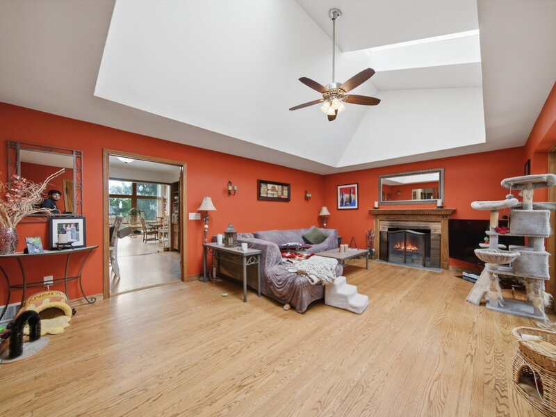 567 Happ Road Northfield IL 60093