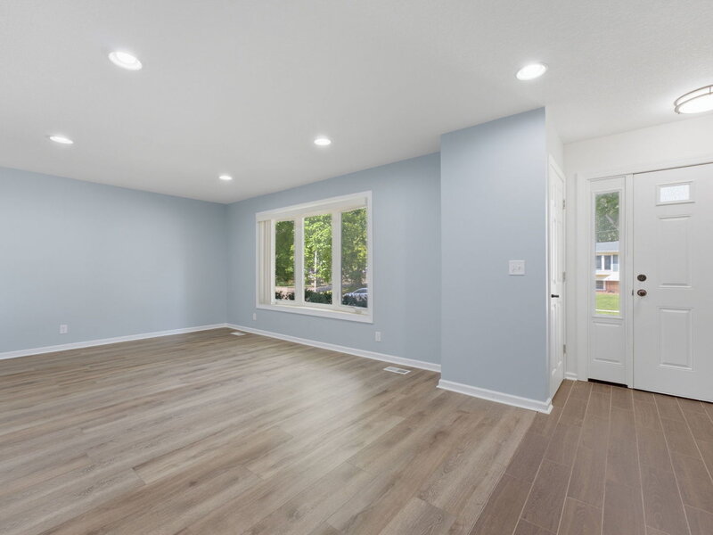 1903 Kings Drive Bettendorf IA 52722