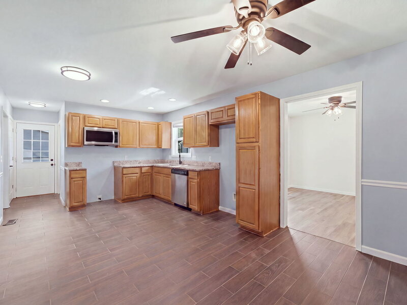 1903 Kings Drive Bettendorf IA 52722