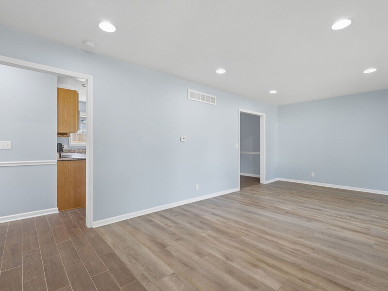 1903 Kings Drive Bettendorf IA 52722