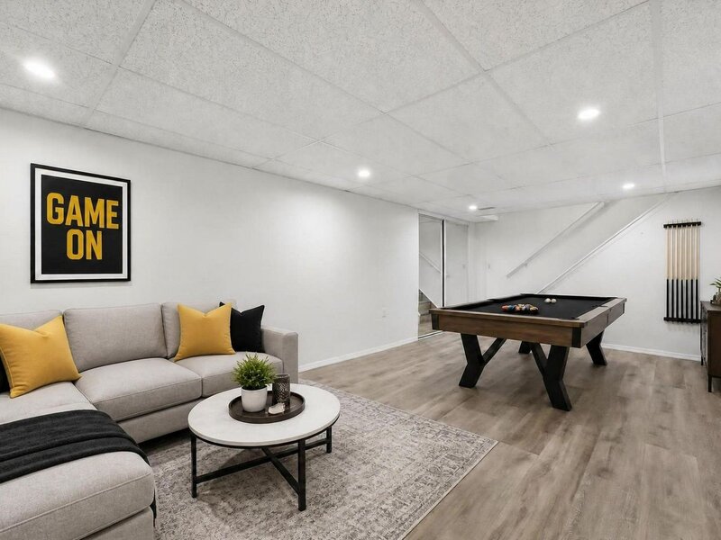 1903 Kings Drive Bettendorf IA 52722