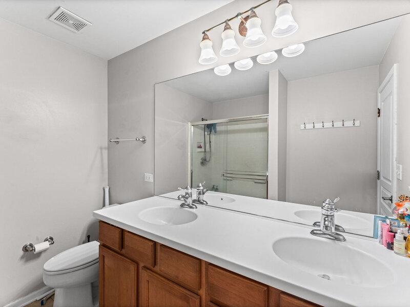 991 Reserve Drive Elgin IL 60124