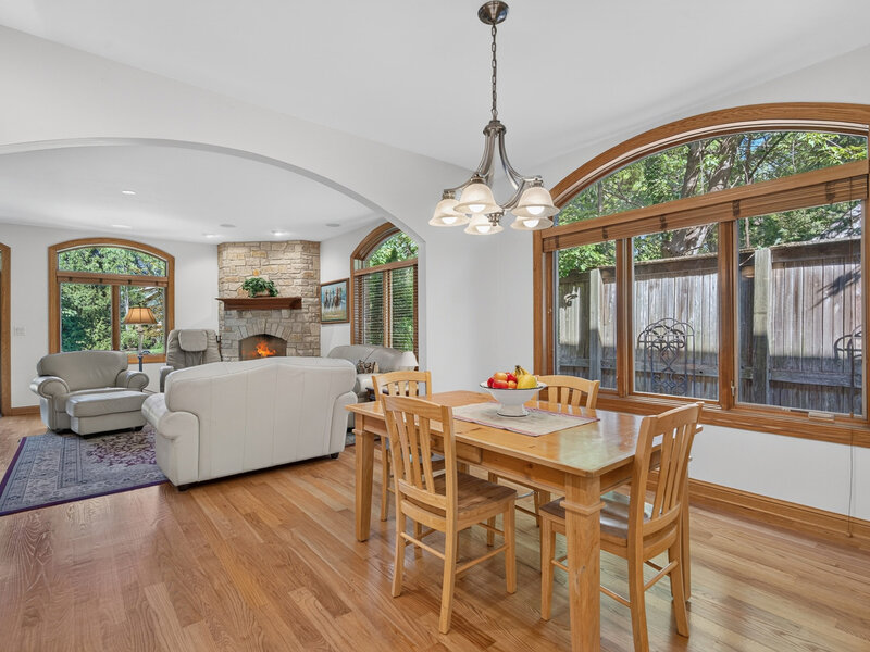 524 E Washington Avenue Lake Bluff IL 60044