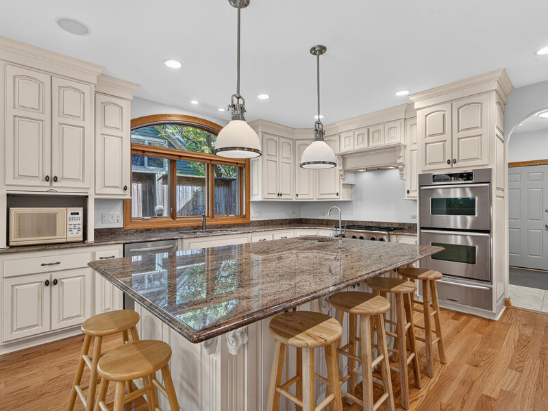 524 E Washington Avenue Lake Bluff IL 60044
