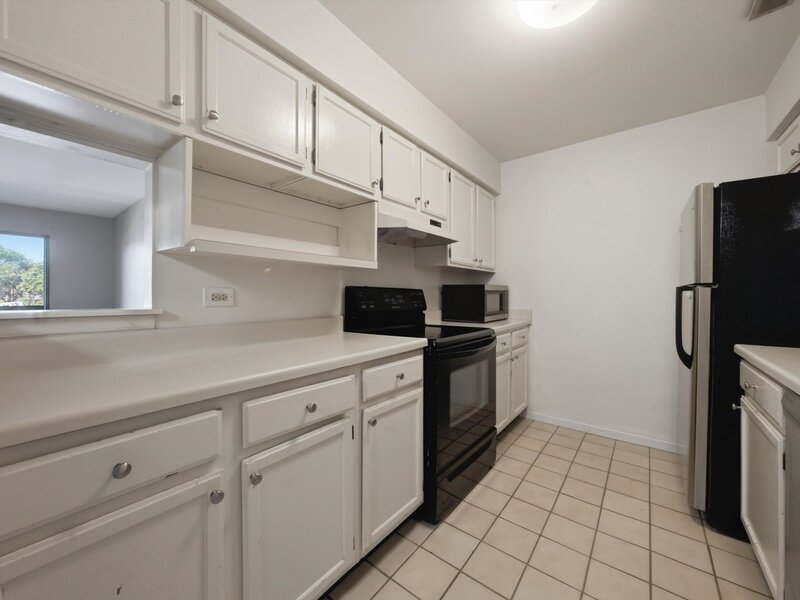 1422 Stonebridge Circle Wheaton IL 60189