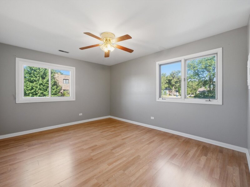 1422 Stonebridge Circle Wheaton IL 60189