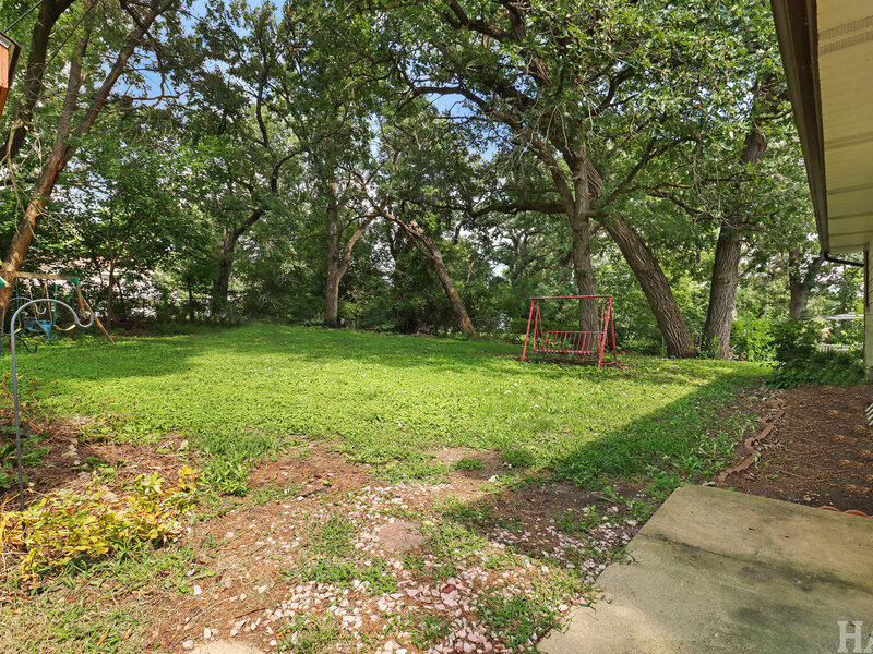 1012 Elder Avenue Mchenry IL 60051