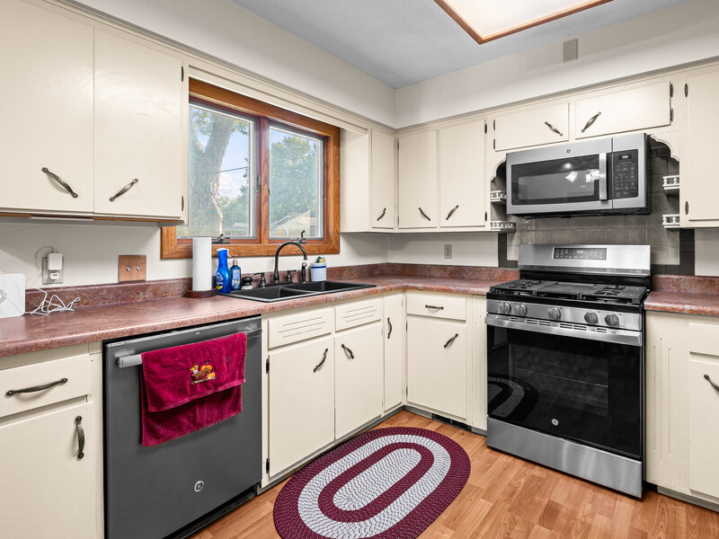 3140 11th Avenue Moline IL 61265