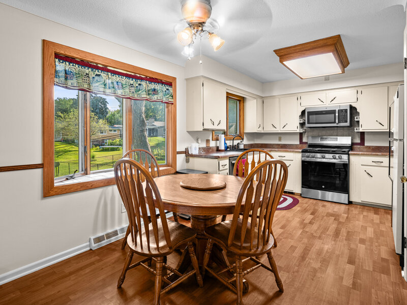 3140 11th Avenue Moline IL 61265