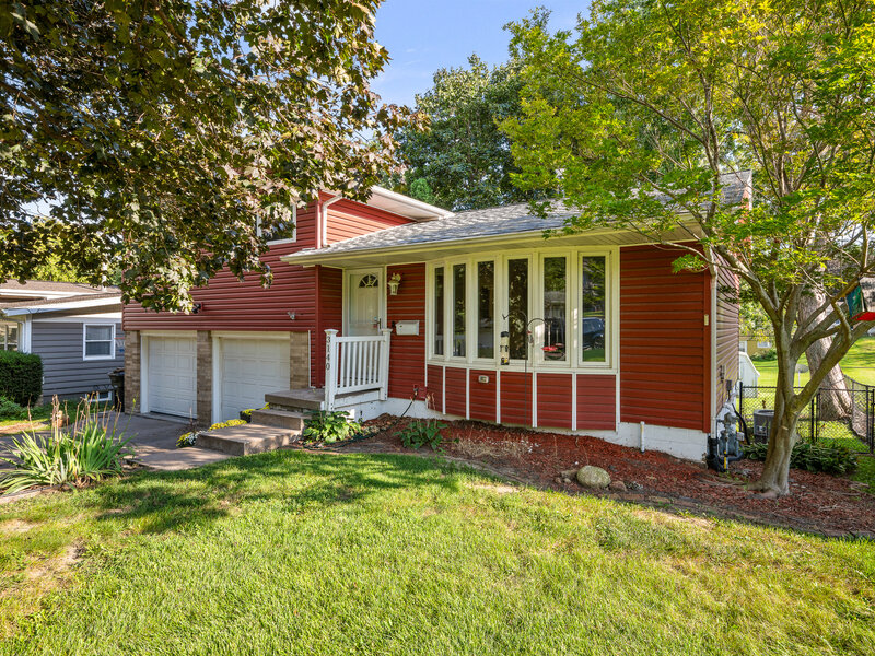 3140 11th Avenue Moline IL 61265