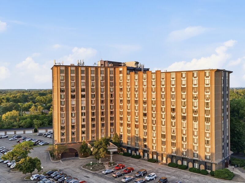 1 Renaissance Place Palatine IL 60067