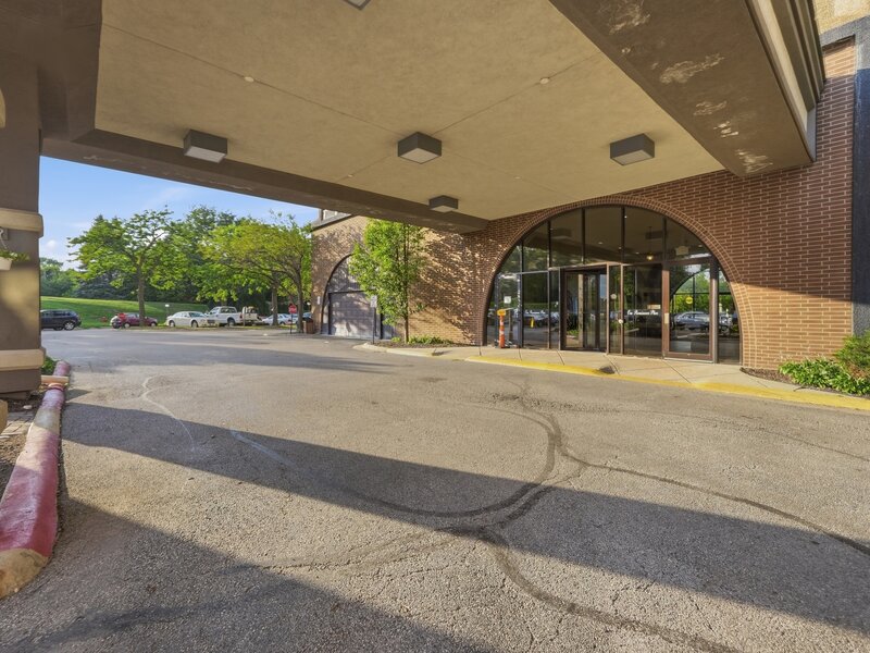 1 Renaissance Place Palatine IL 60067