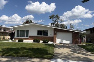 Photo of 235 S Mayfair Place Chicago Heights IL 60411
