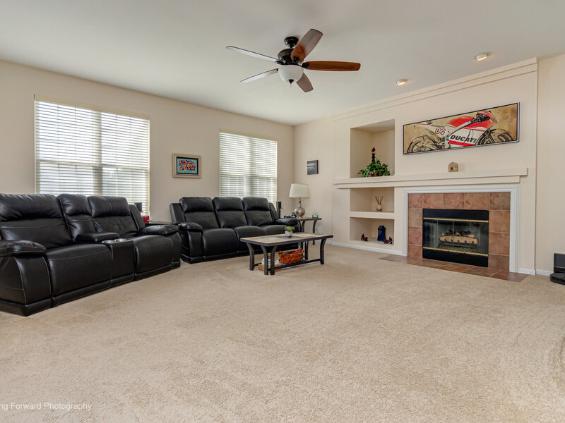 2368 Pagosa Springs Drive Aurora IL 60503