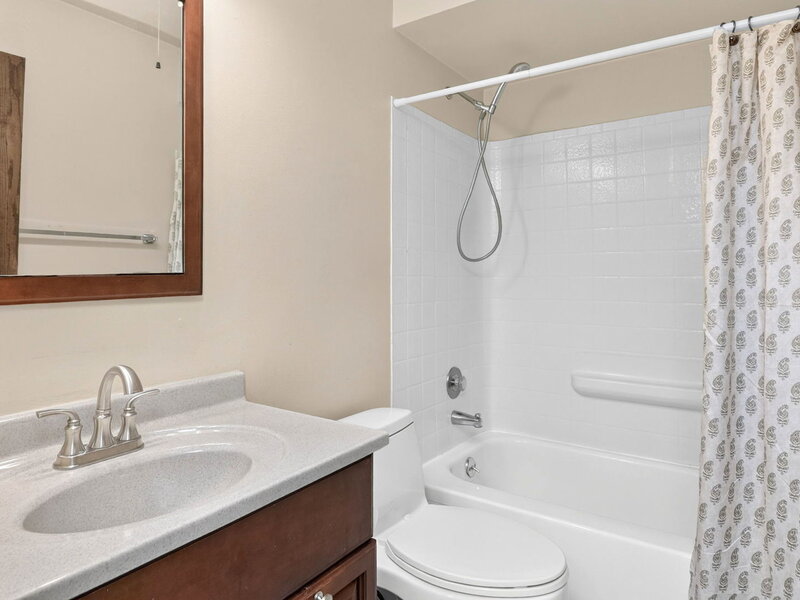 215 Edgebrook Drive Bloomingdale IL 60108