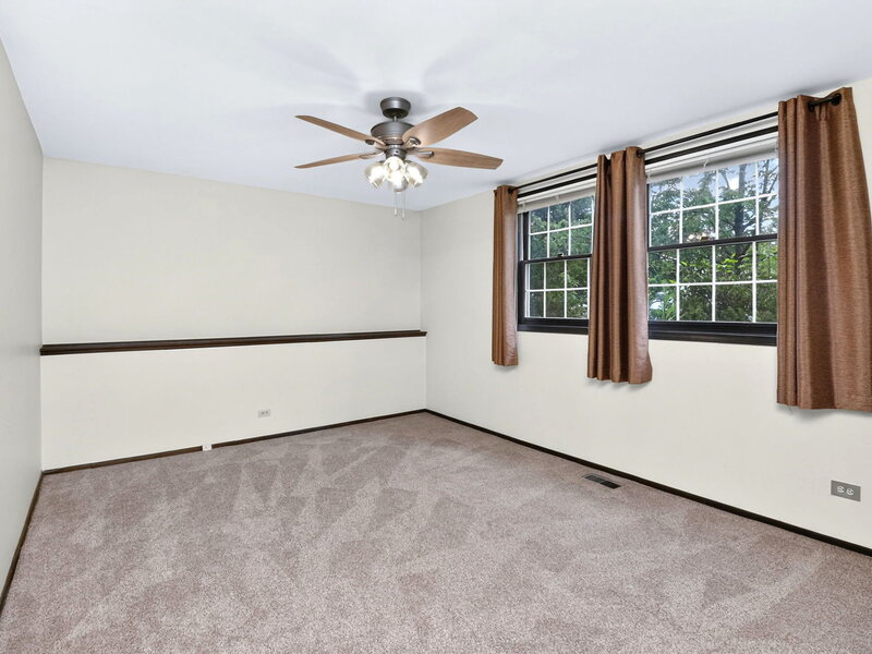 215 Edgebrook Drive Bloomingdale IL 60108