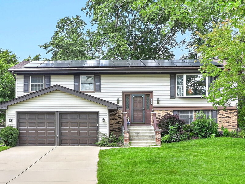 215 Edgebrook Drive Bloomingdale IL 60108