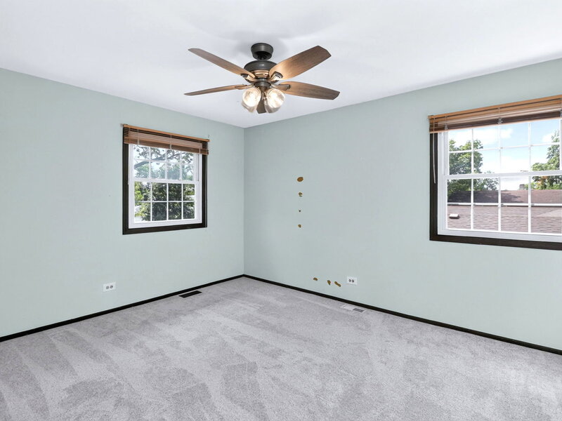 215 Edgebrook Drive Bloomingdale IL 60108