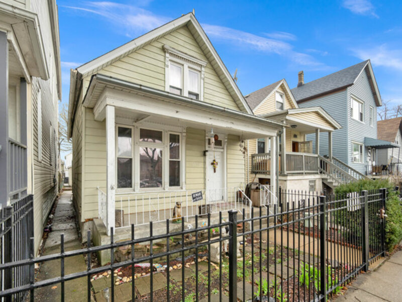 4208 S Artesian Avenue Chicago IL 60632