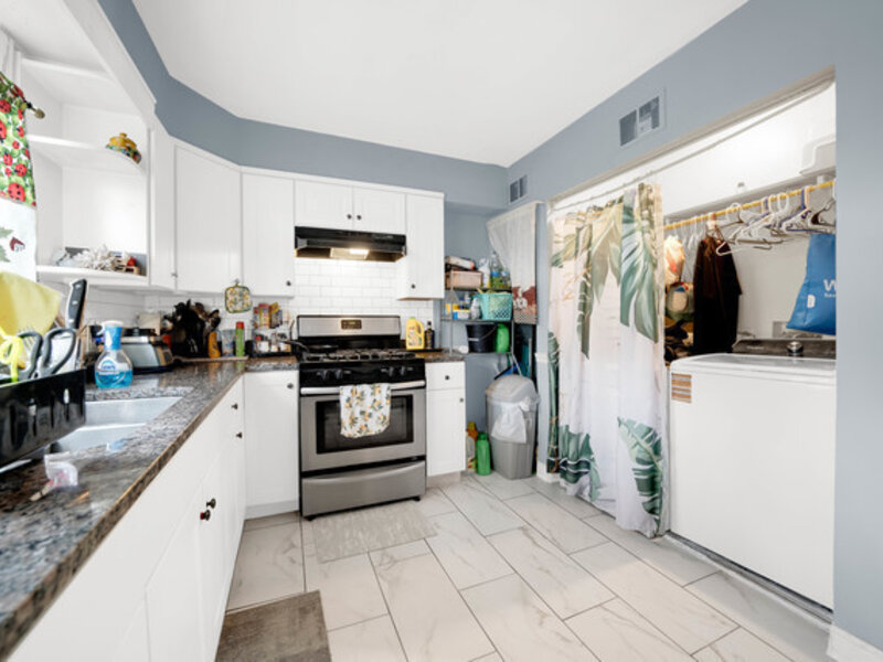 4208 S Artesian Avenue Chicago IL 60632