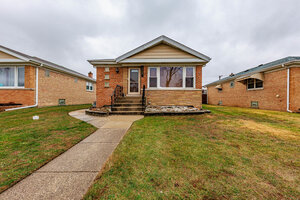 Photo of 1124 Linden Avenue Bellwood IL 60104