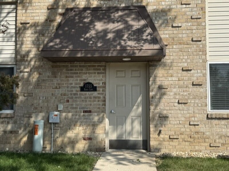 1755 Robin Lane Hoffman Estates IL 60194