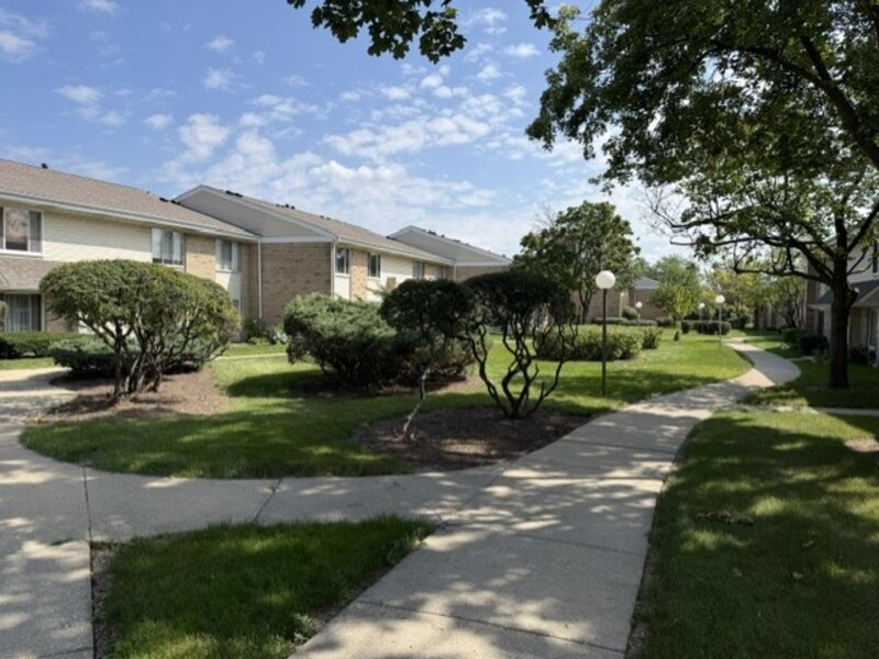 1755 Robin Lane Hoffman Estates IL 60194