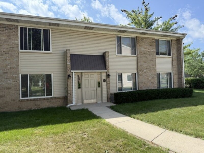 1755 Robin Lane Hoffman Estates IL 60194