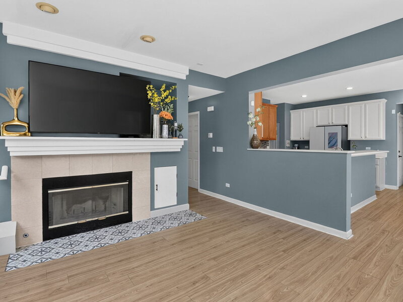 722 Metropolitan Avenue Bolingbrook IL 60490