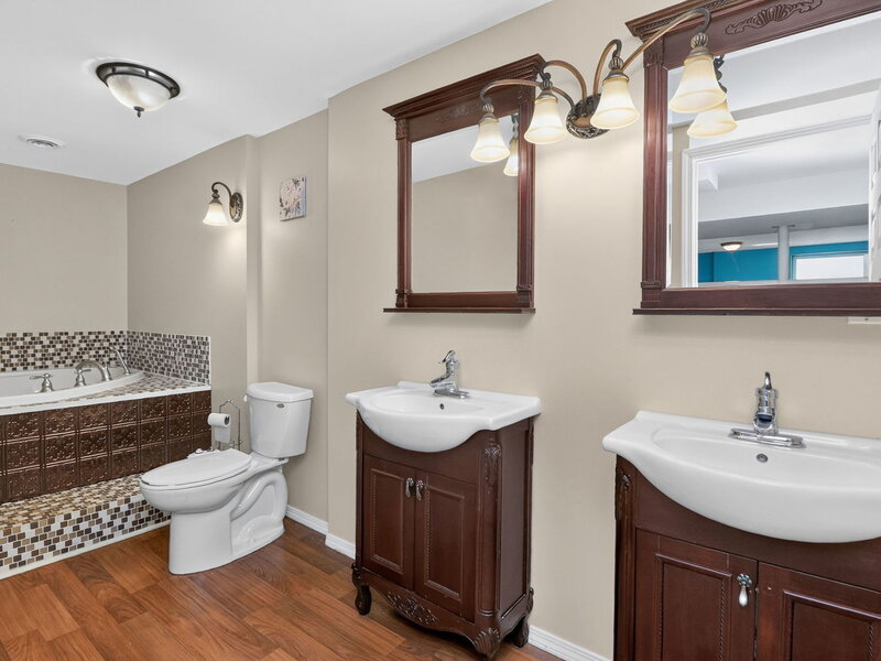 722 Metropolitan Avenue Bolingbrook IL 60490