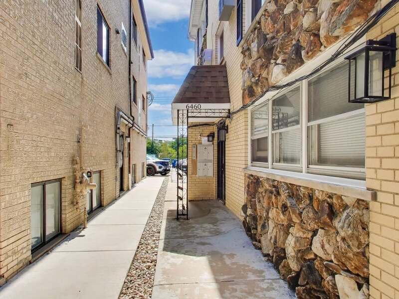 6460 N Northwest Highway Chicago IL 60631