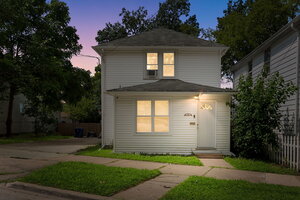 Photo of 556 Caroline Place Waukegan IL 60085