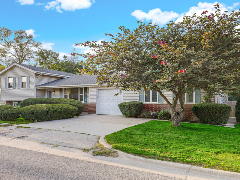 5455 S Catherine Avenue Countryside IL 60525