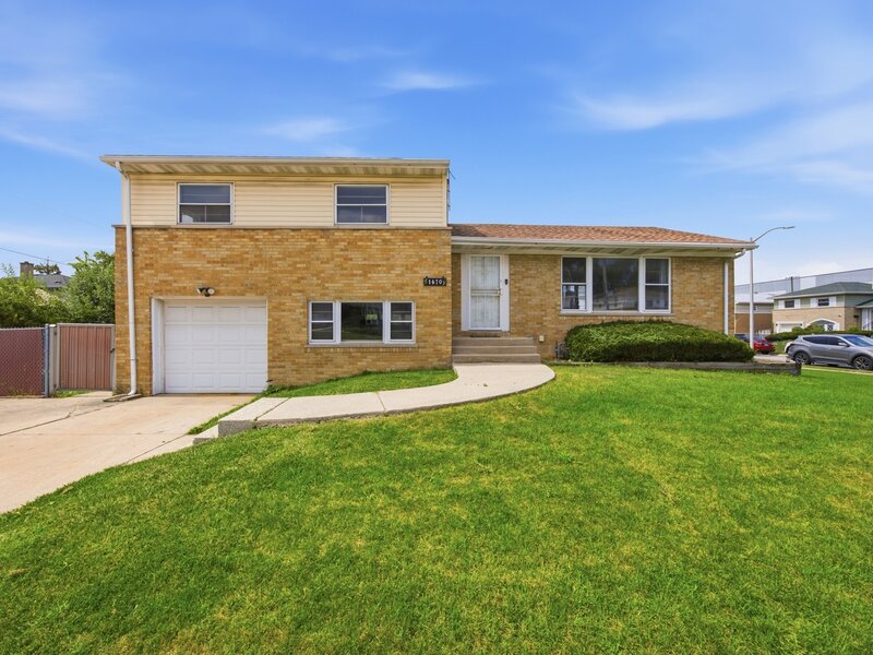 1670 N 5th Avenue Melrose Park IL 60160