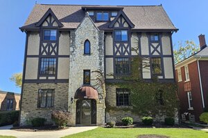 Photo of 410 N Raynor Avenue Joliet IL 60435 Unit 1W