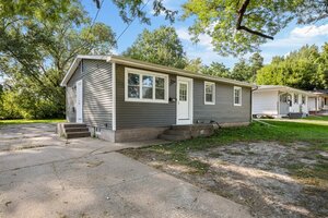 Photo of 3210 N Marquette Street Davenport IA 52806