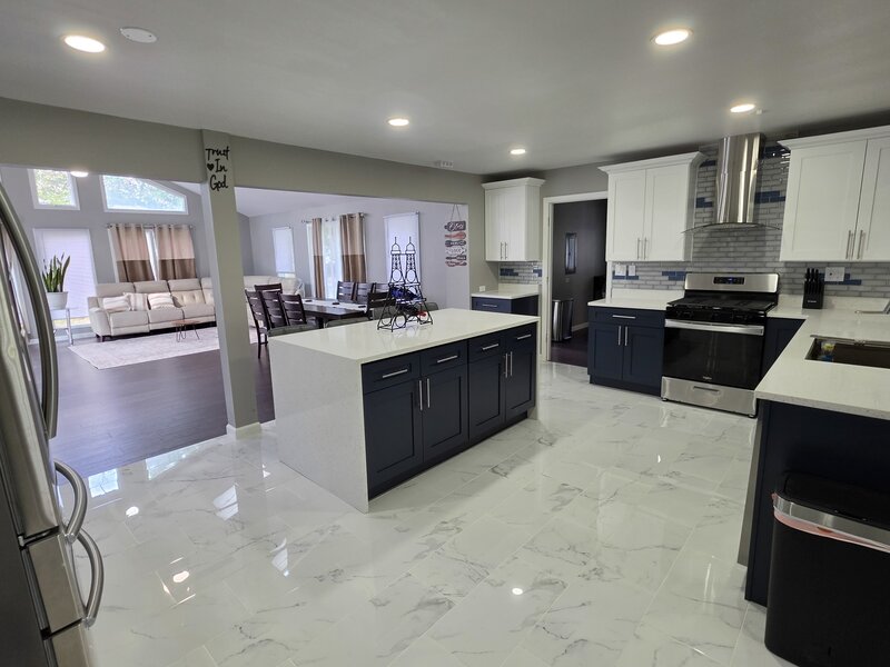 2301 Greenbriar Lane Lindenhurst IL 60046