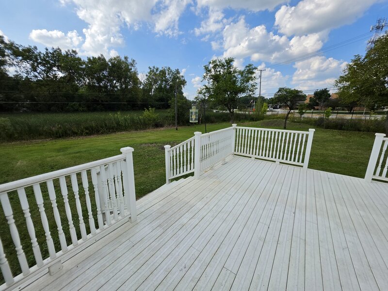 2301 Greenbriar Lane Lindenhurst IL 60046