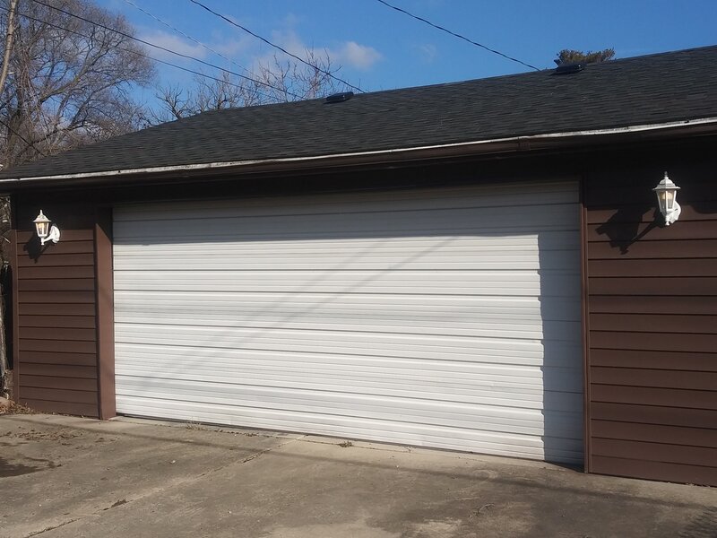 1021 N Hickory Street Joliet IL 60435