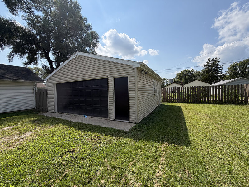 1617 Pine Street Ottawa IL 61350