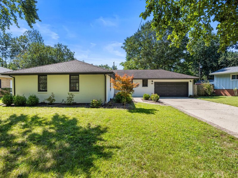 1107 Foothill Drive Champaign IL 61821