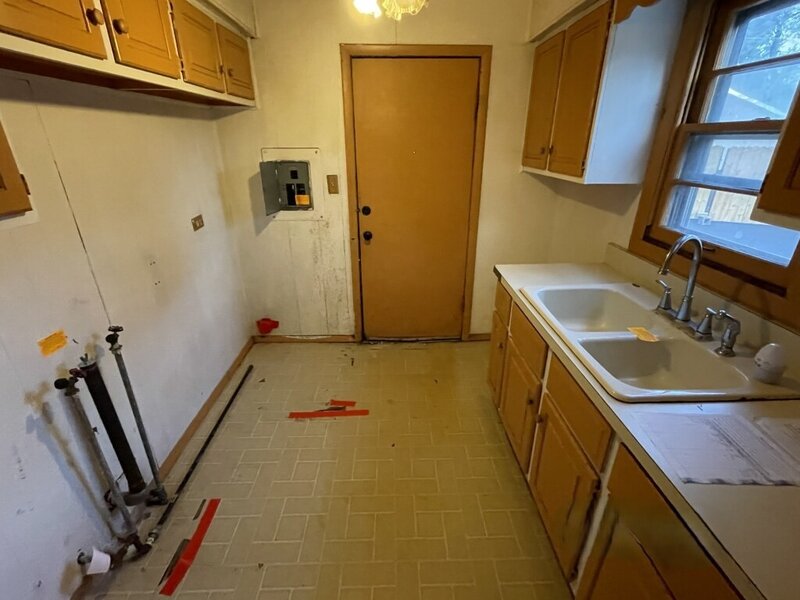 16610 Geneva Drive Harvey IL 60426