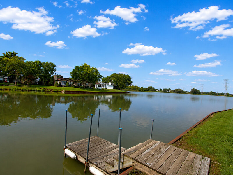 15 Saratoga Court Grayslake IL 60030
