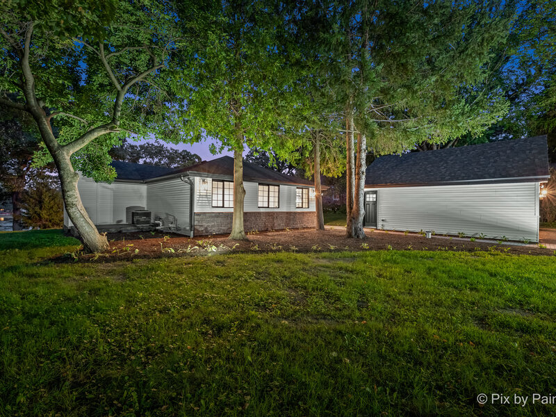 34803 N Hiawatha Trail Mchenry IL 60051