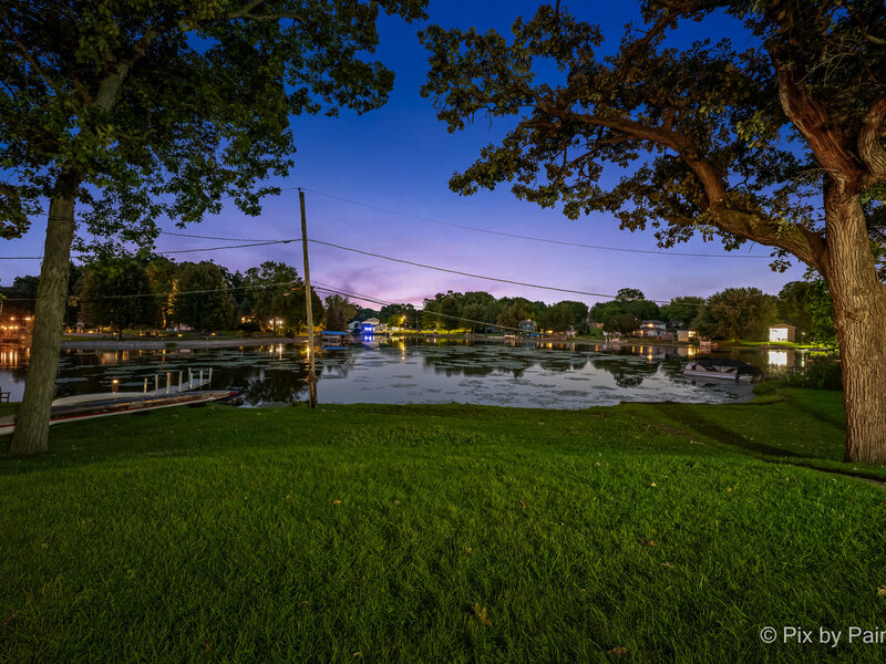 34803 N Hiawatha Trail Mchenry IL 60051