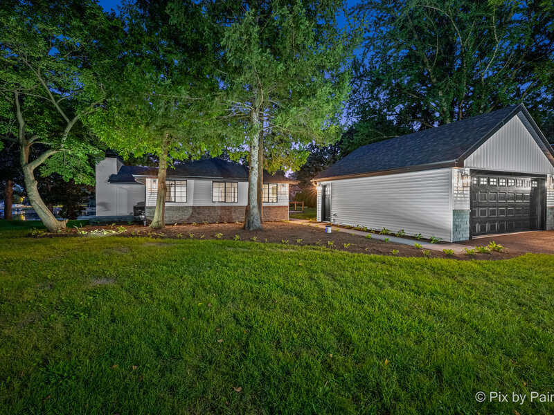 34803 N Hiawatha Trail Mchenry IL 60051