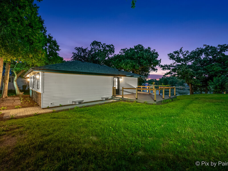 34803 N Hiawatha Trail Mchenry IL 60051
