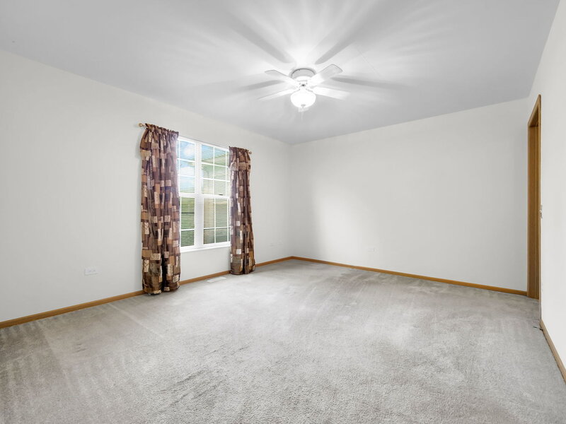 131 E 163rd Street South Holland IL 60473