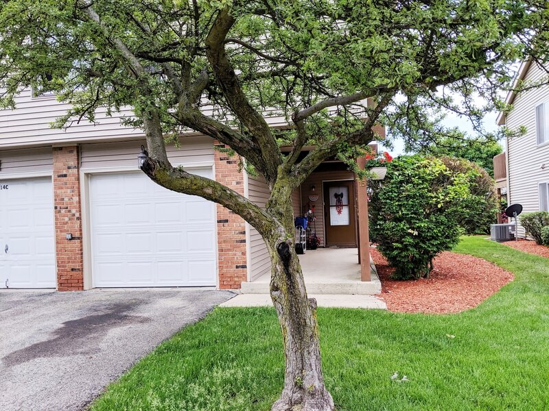 15 Marywood Lane Bolingbrook IL 60440