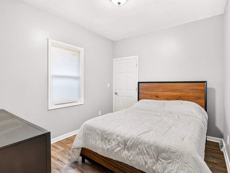 823 Pershing Boulevard Clinton IA 52732